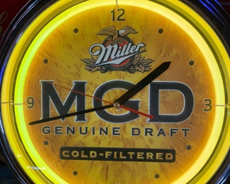 Miller Genuine Draft neon clock