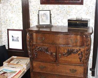 Antique tiger oak chest of drawers.                                          38" W x 21" D x 47" H.