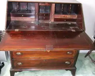1820's - 1840's drop down secretary/desk.                           39 1/4" W x 20" D x 44" H.
