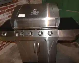 Char Broil Commercial Propane Gas Grill w/side Burner.