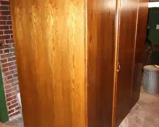 Refrigerated 800 Bottle Wine Cellar Cabinet.                   46" D x 80" W x 80" H.