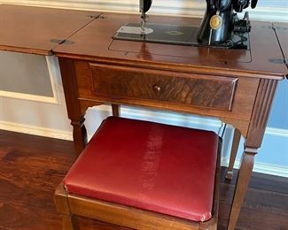 Singer Sewing Machine with Bench