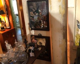 chinese reverse paintings and lighted column