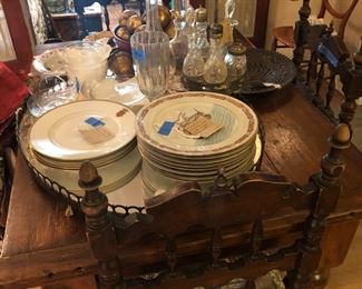 pine draw leaf table and 4 chairs