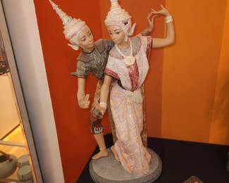 Retired LLadro, Thai Dancers 2058, Gres finish