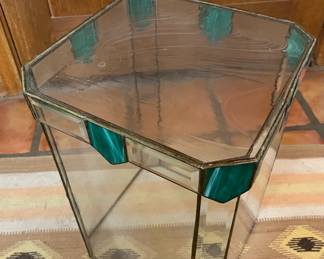 20in Custom Glass Display Case 057	20 x 14 x 13.5.in	
