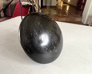 Native American Vintage Mata Ortiz Black on Black Vase Pot Pottery	5 x 3.25in	
