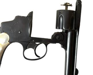 USX Agent Smith & Wesson Top Break Hammerless Double Action .32 Revolver S&W DA	2.35in Barrel 7.5 x 5in	
