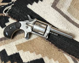 Hood Firearms .32 AACo HECLA Revolver	Barrel: 2.75in	
