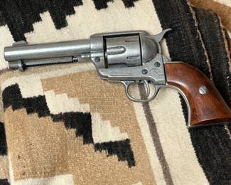 Prop BKA 98 Revolver Colt 45 REPLICA	Barrel: 4.75in	
