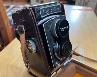 Toyocaflex TLR 6x6 Camera		

