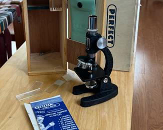 Perfect Model 802 Microscope		
