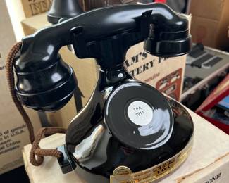 Jim Beam Decanter 1928 French Cradle Telephone		
