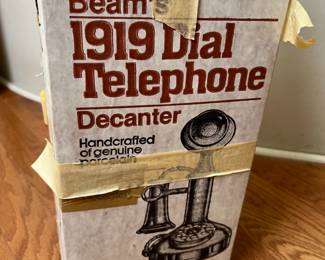 Jim Beam Decanter 1919 Dial Telephone		
