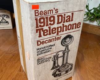 Jim Beam Decanter 1919 Dial Telephone		
