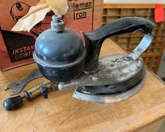 Coleman 609A Iron in box		
