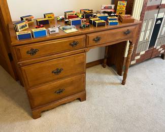 Vintage Maple Student Desk		
