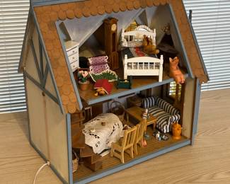 Miniature Doll house		
