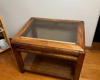 Wood & Glass End Table		
