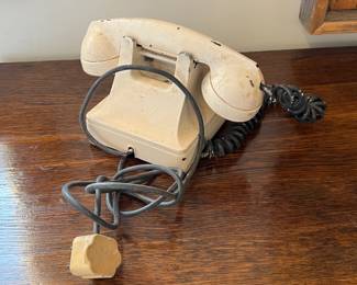 Vintage Rotary Telephone		
