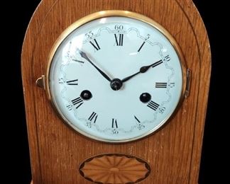Vintage Wood Mantle Clock