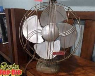 Vintage Metal Dominion 4 Blade Tabletop Fan