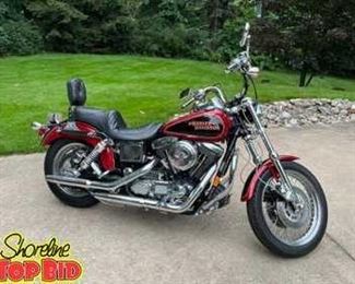 1998 Harley Davidson . Motorcycle