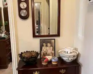 entry table and mirror