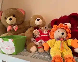 stuffed animals, teddy bears
