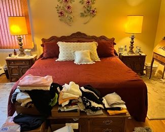 Bedroom Set Drexel Heritage Bed  Nightstands 