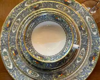 LENOX "Autumn" Bone China Set with Hand-Applied Enamel Dots - 8 Place Settings with 6 Serving Pieces