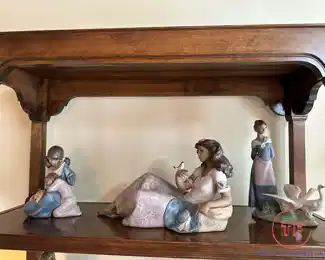 LLADRO Figurines in GRES Finish