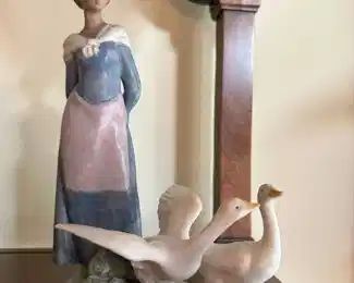 LLADRO "Barnyard Scene" Figurine in GRES Finish with Original Box