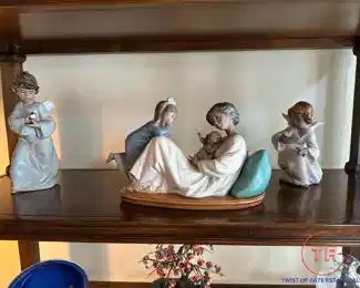 LLADRO Figurines in GRES Finish