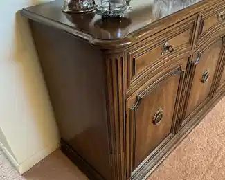 Vintage HENREDON Sideboard / Buffet