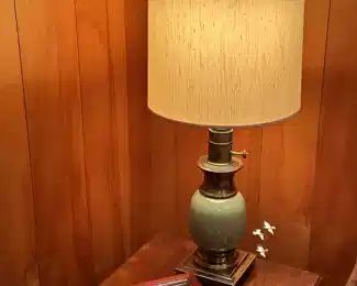 STIFFEL Ostrich Egg Table Lamp