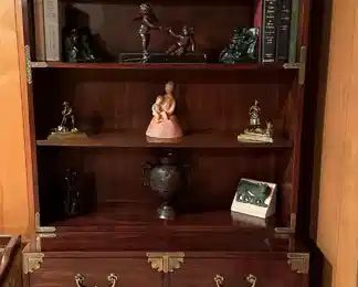 HENREDON Chinese Display / Bookcase with Brass Accents