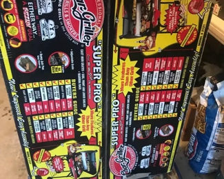 A new in-the-box Char-Griller charcoal grill (and smoker)