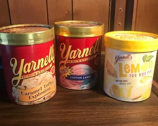 Empty remembrances of Searcy's history.