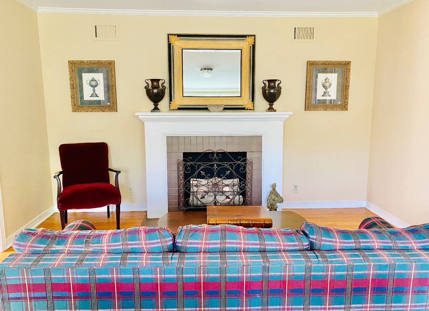 Mardi Gras Royalty Louisiana Art Estate Sale starts on 8/18/2023