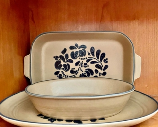 Pfaltzgraff Folk Art - Oval Dish, Baking Dish % Platter