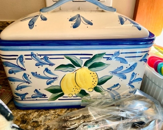 Inspirado Ceramic Blue & White with Lemons Bread Box
