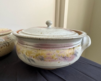 Multicolor/Cream Pottery Casserole Dish with Lid