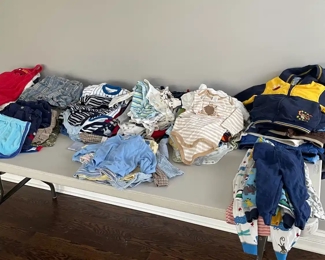 Tons of boy baby clothes~