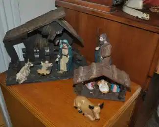 Vintage creche 