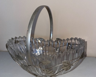 Glass Brides Basket Bowl