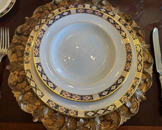 Royal Crown Darby Keddleston 5 Piece Place Setting