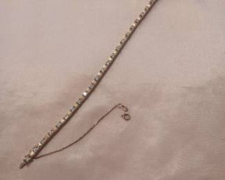 Tennis Bracelet, 2.5CT and 14CT Gold $2,500