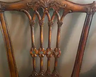 Set of 8 dining chairs by Theodore Alexander