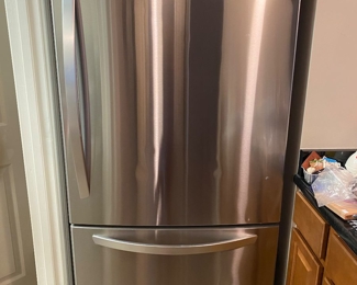 LG refrigerator 
